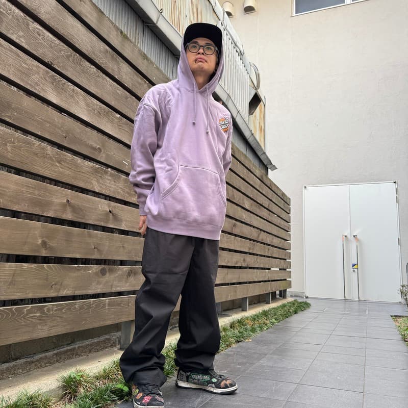 サンタクルーズのパーカー