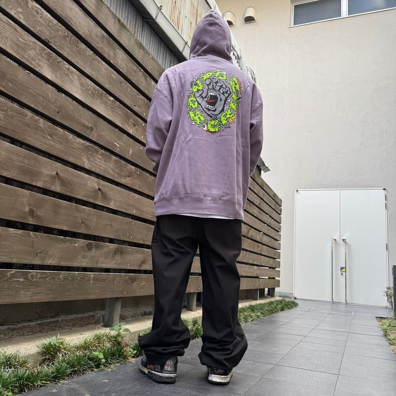 サンタクルーズのパーカー