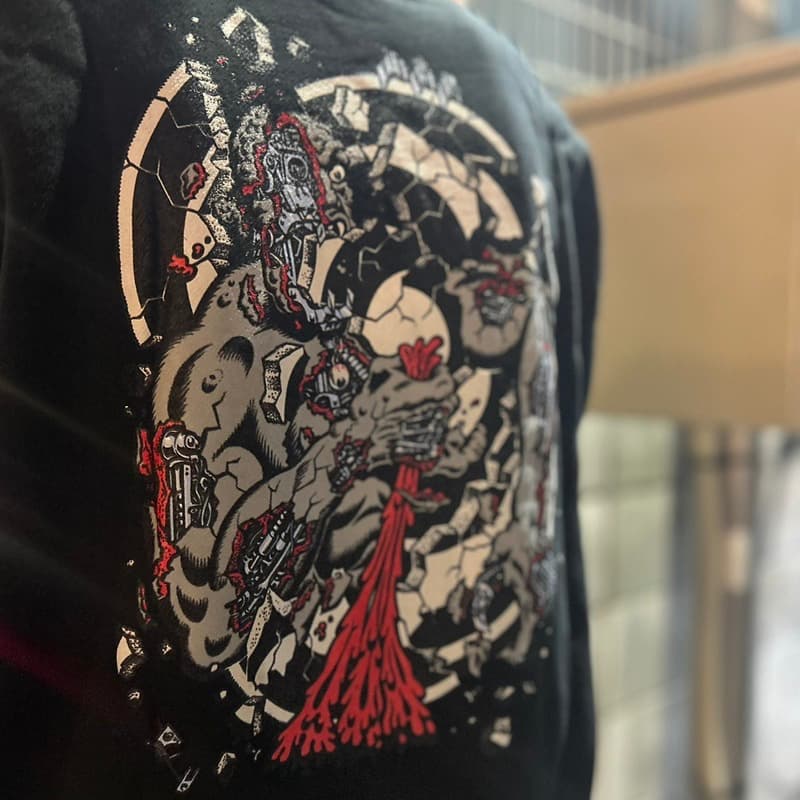 サンタクルーズのパーカー