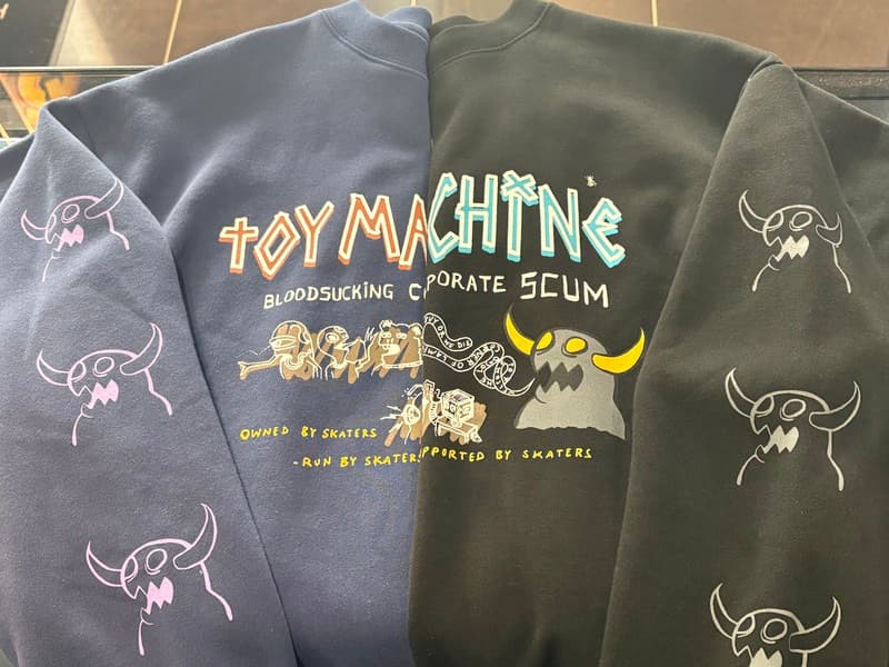 トイマシーンのスウェット