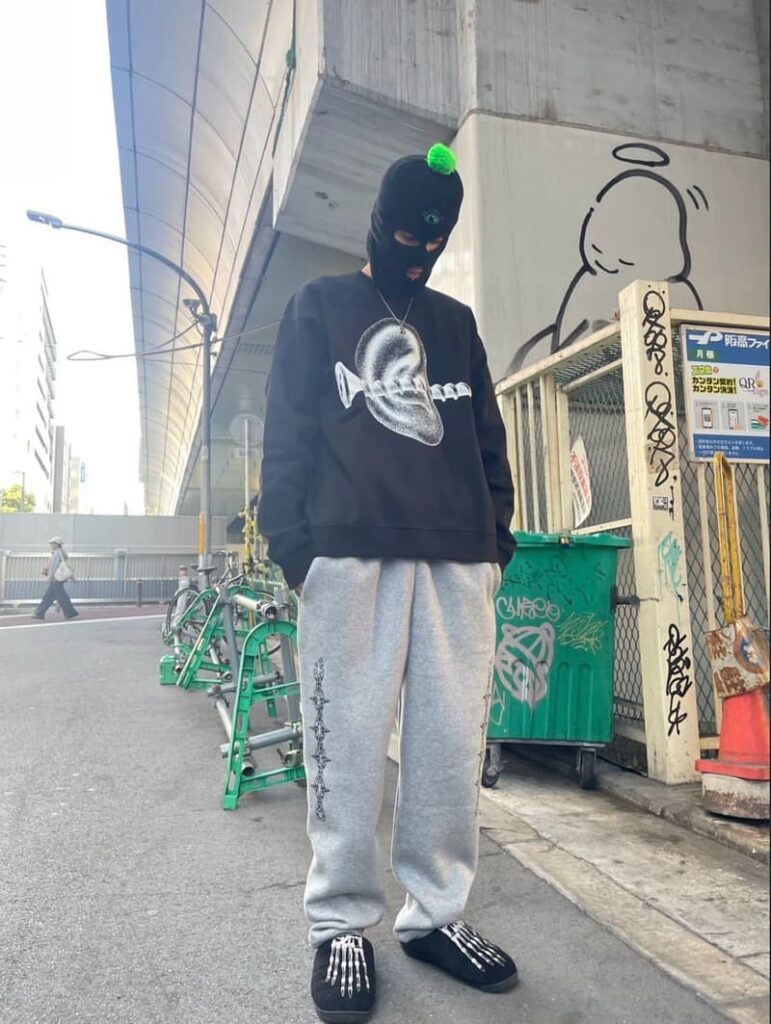 オベイのスウェット