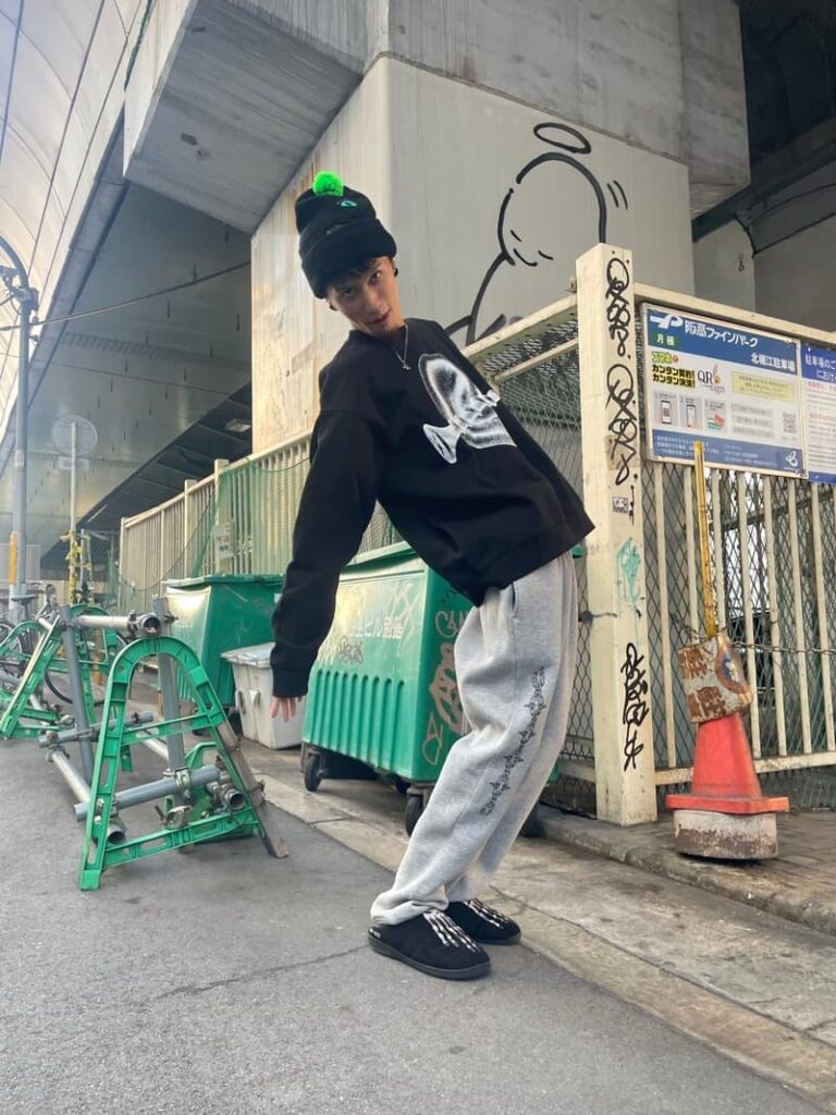 オベイのスウェット