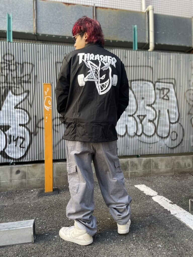 スラッシャーのコーチジャケット