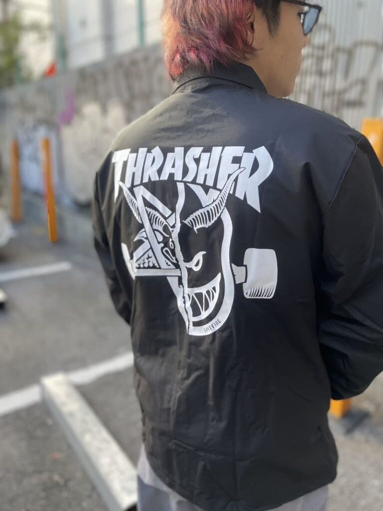 スラッシャーのコーチジャケット